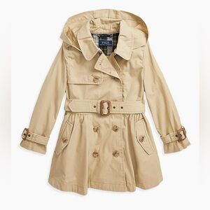 NWT Ralph Lauren's double-breasted trench coat features a water-resistant
